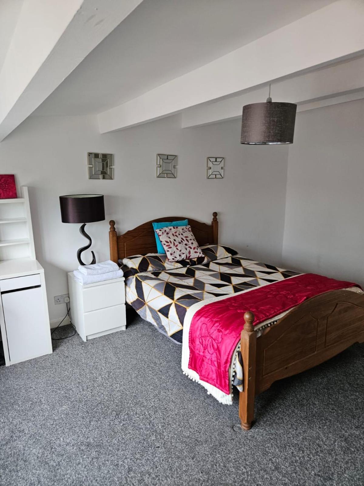 לידס Double Room Close To Headingley Stadium מראה חיצוני תמונה