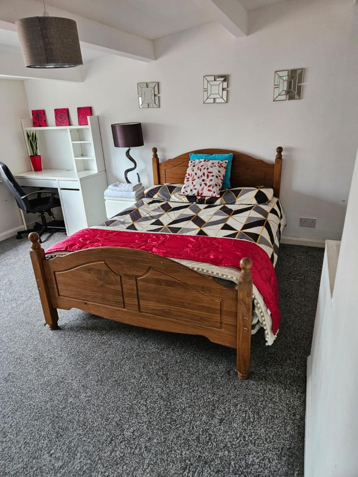 לידס Double Room Close To Headingley Stadium מראה חיצוני תמונה